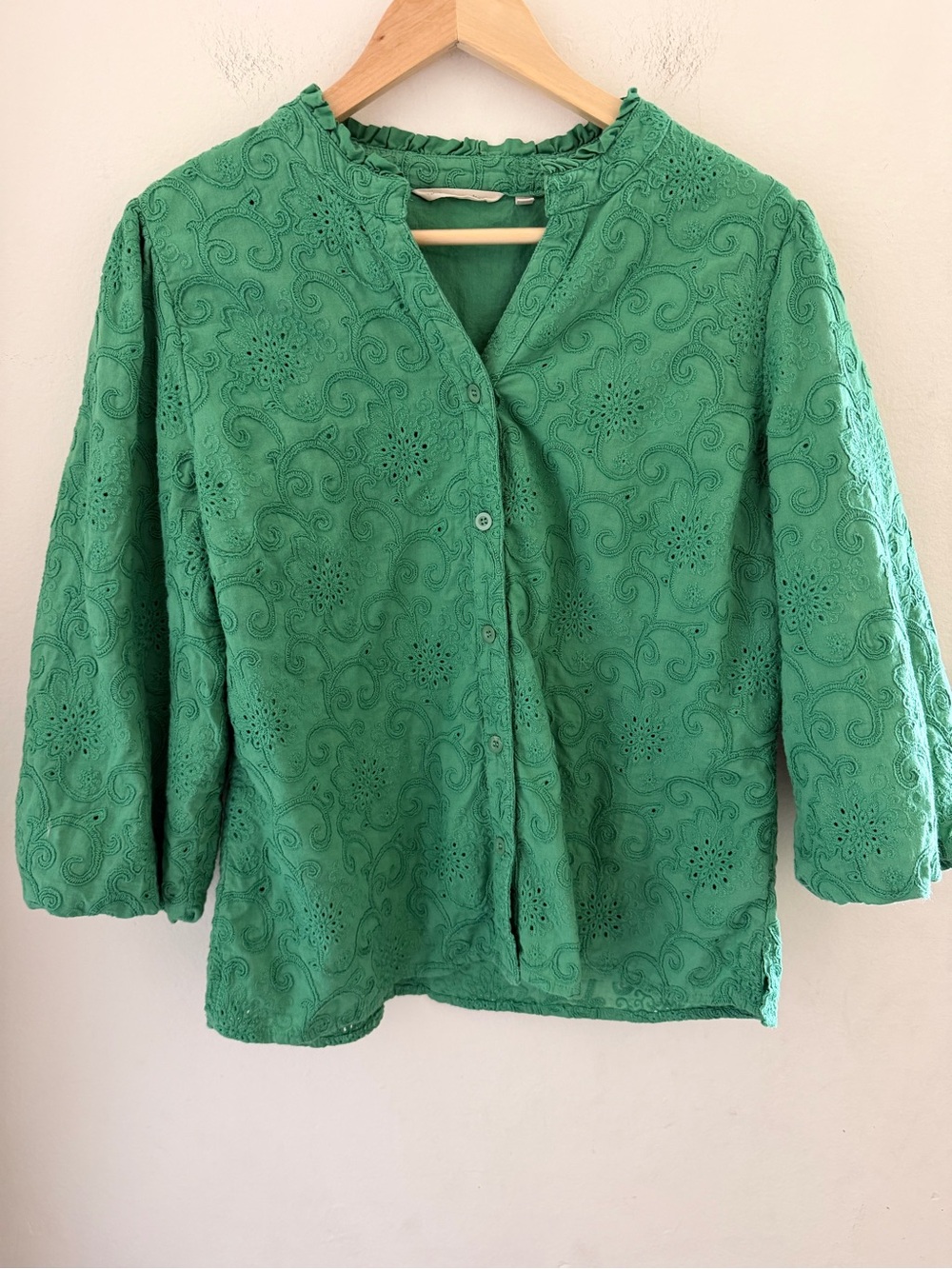 Soft Surroundings XL Green Eyelet Floral Embroidered Ruffle Neck Blouse Cotton